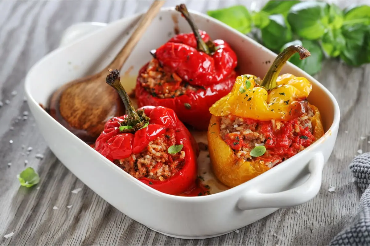 Poivrons farcis à la viande hachée et au riz